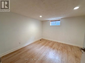 34 DUNNING CRESCENT Toronto (Alderwood) Ontario photo 9