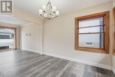 367 BROCK STREET London South (South B) Ontario photo 10
