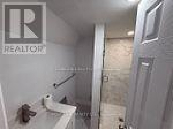 1286 APOLLO STREET, Oshawa (Eastdale), Ontario, L1K3E8
