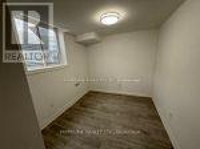 1286 APOLLO STREET, Oshawa (Eastdale), Ontario, L1K3E8
