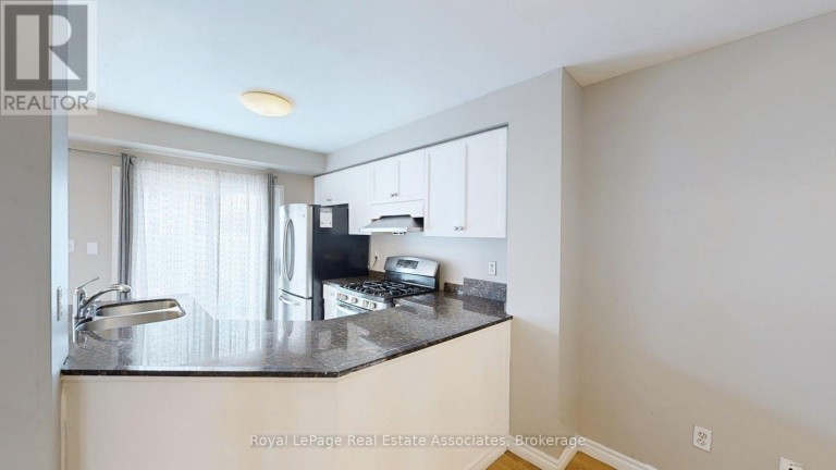 UPPER - 3285 APRICOT STREET, Mississauga (Lisgar), Ontario, L5N8B1