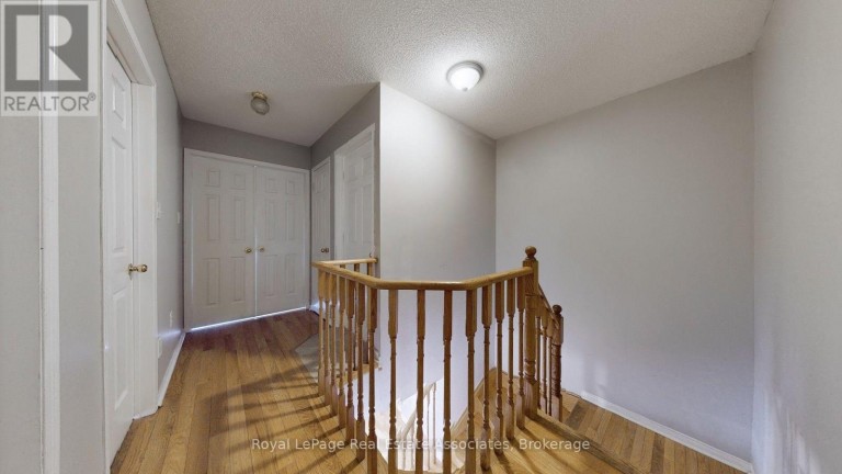 UPPER - 3285 APRICOT STREET, Mississauga (Lisgar), Ontario, L5N8B1