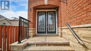 UPPER - 3285 APRICOT STREET Mississauga (Lisgar) Ontario photo 3