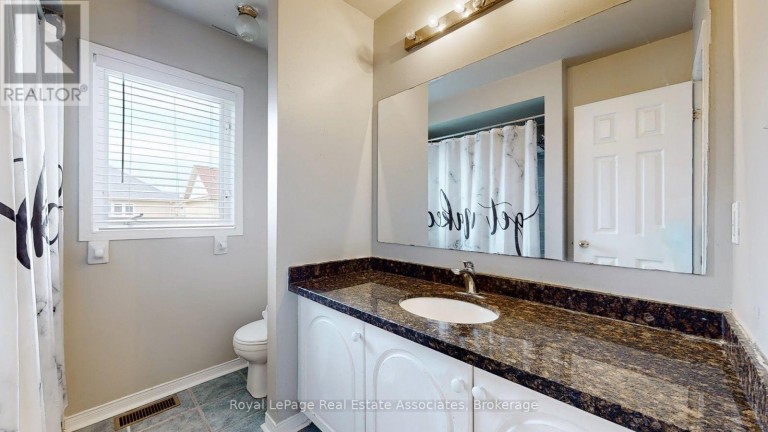 UPPER - 3285 APRICOT STREET, Mississauga (Lisgar), Ontario, L5N8B1