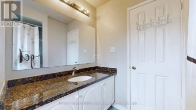 UPPER - 3285 APRICOT STREET Mississauga (Lisgar) Ontario photo 35