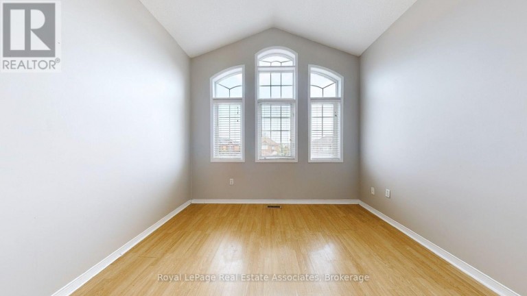 UPPER - 3285 APRICOT STREET, Mississauga (Lisgar), Ontario, L5N8B1