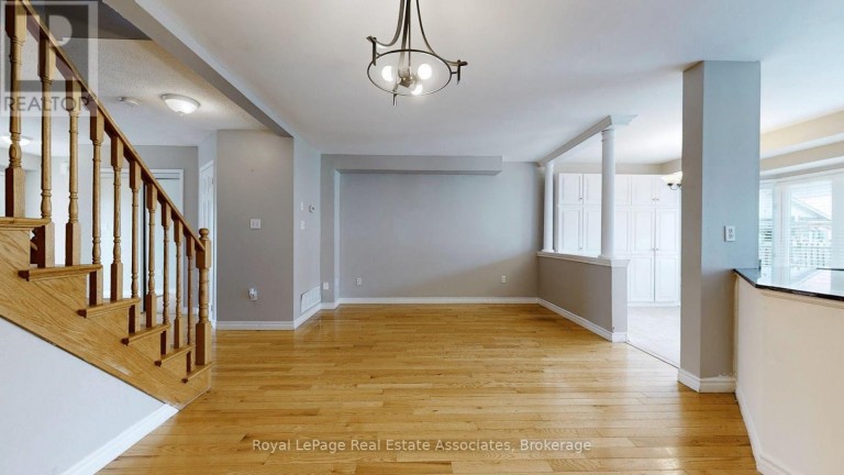 UPPER - 3285 APRICOT STREET, Mississauga (Lisgar), Ontario, L5N8B1