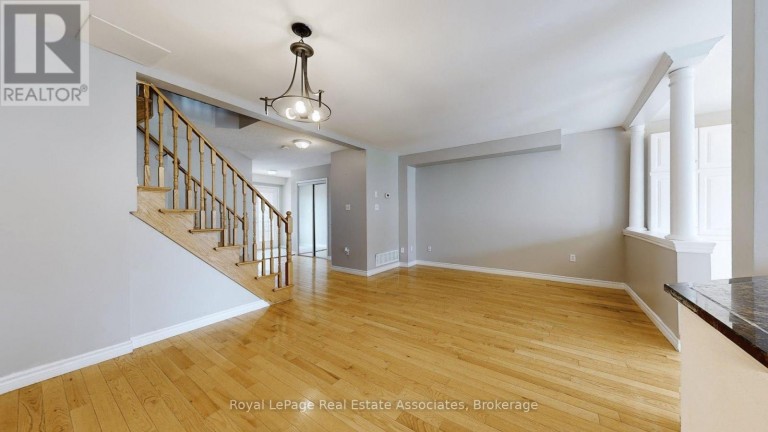 UPPER - 3285 APRICOT STREET, Mississauga (Lisgar), Ontario, L5N8B1