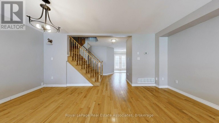 UPPER - 3285 APRICOT STREET, Mississauga (Lisgar), Ontario, L5N8B1