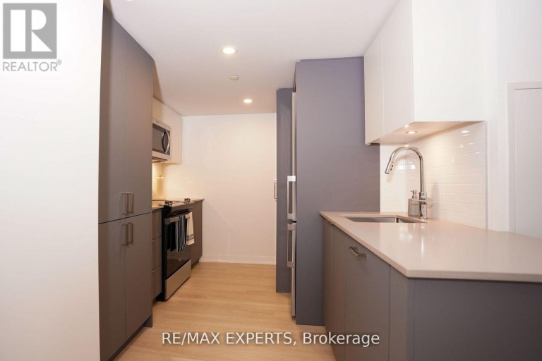 532 - 500 WILSON AVENUE, Toronto (Clanton Park), Ontario, M3H5Y9