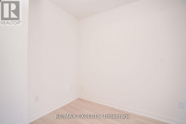 532 - 500 WILSON AVENUE, Toronto (Clanton Park), Ontario, M3H5Y9