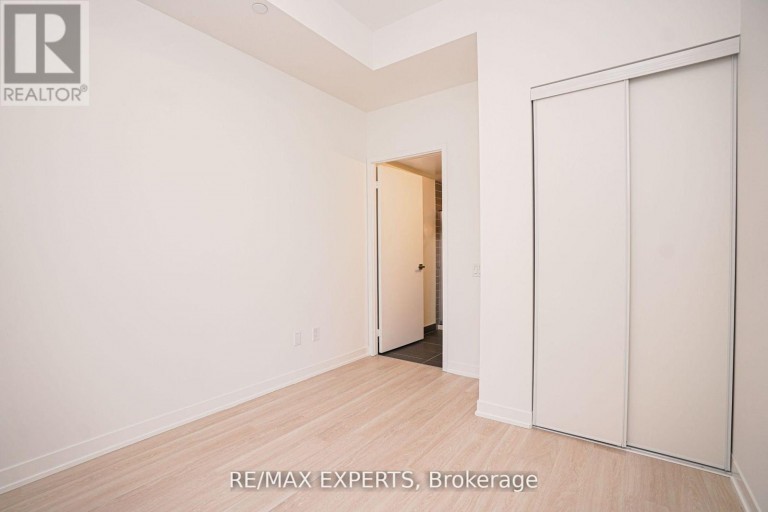 532 - 500 WILSON AVENUE, Toronto (Clanton Park), Ontario, M3H5Y9