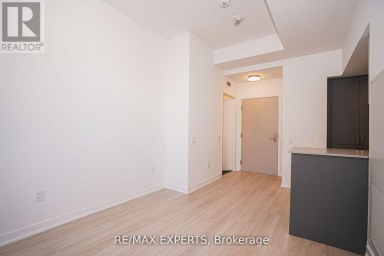 532 - 500 WILSON AVENUE Toronto (Clanton Park) Ontario photo 4