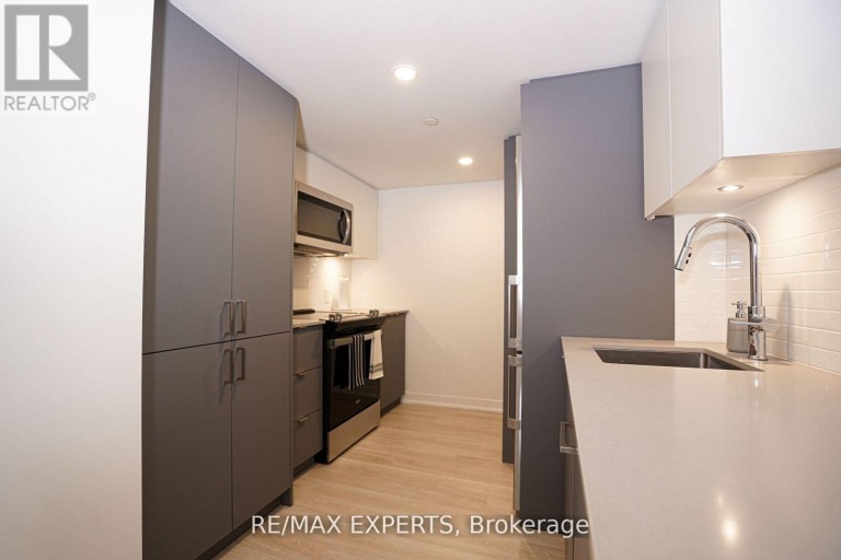 532 - 500 WILSON AVENUE, Toronto (Clanton Park), Ontario, M3H5Y9