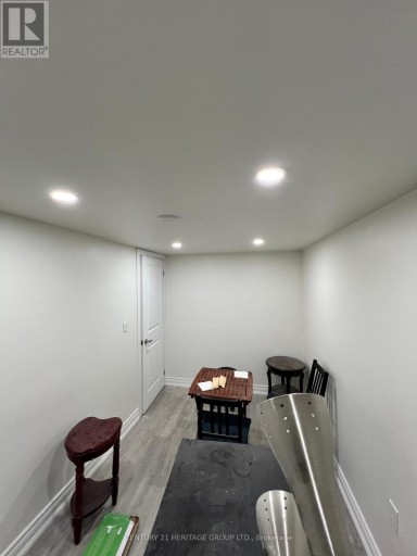 BSMT - 91 KINGSLAKE ROAD, Toronto (Don Valley Village), Ontario, M2J3E7