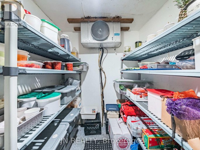 289 MAIN STREET W, King (Schomberg), Ontario, L0G1T0