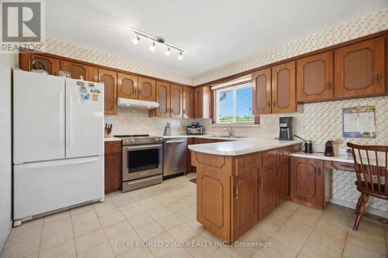 48 CLAIR ROAD, Toronto (Glenfield-Jane Heights), Ontario, M3N1A6