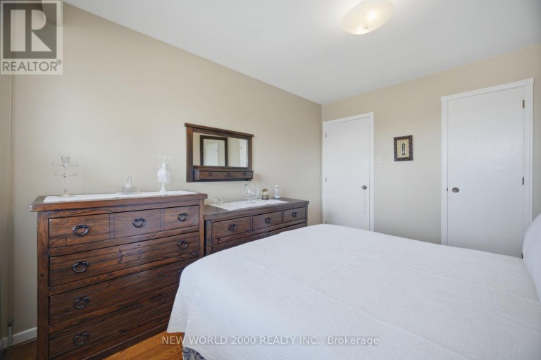 48 CLAIR ROAD, Toronto (Glenfield-Jane Heights), Ontario, M3N1A6