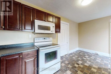 15 COLBORNE STREET E Oshawa (O'Neill) Ontario photo 12