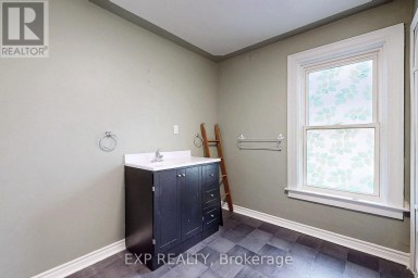 15 COLBORNE STREET E Oshawa (O'Neill) Ontario photo 15