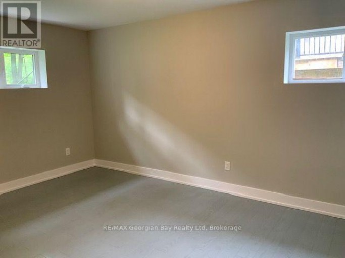 5 OAKWOOD AVENUE N, Tiny, Ontario, L9M0J2