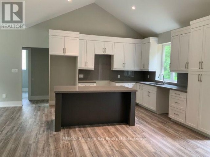 5 OAKWOOD AVENUE N, Tiny, Ontario, L9M0J2
