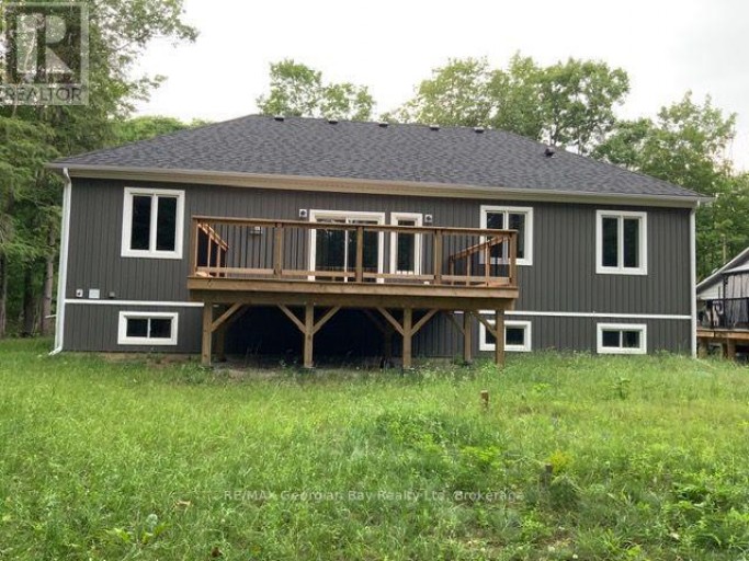 5 OAKWOOD AVENUE N, Tiny, Ontario, L9M0J2