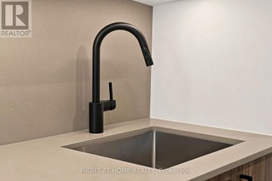521 - 91 MONTCLAIR AVENUE Toronto (Forest Hill South) Ontario photo 15