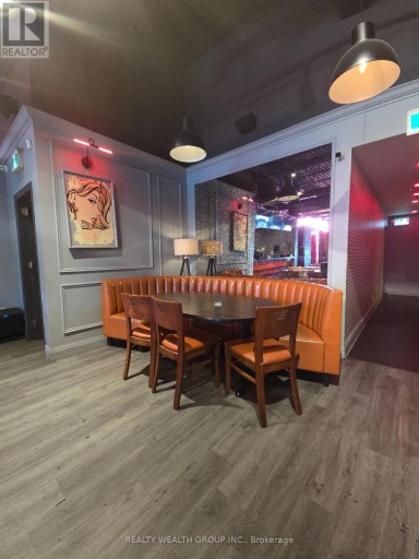 211 - 9737 YONGE STREET, Richmond Hill (Harding), Ontario, L4C8S7