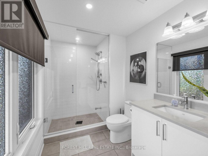 2996 WESTON ROAD, Toronto (Humberlea-Pelmo Park), Ontario, M9M2S7