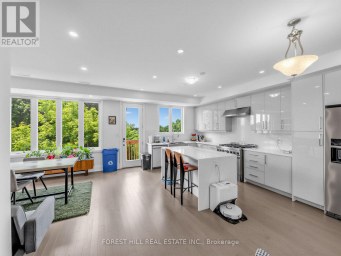 2996 WESTON ROAD Toronto (Humberlea-Pelmo Park) Ontario photo 5