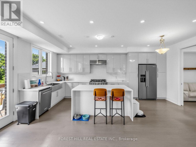 2996 WESTON ROAD, Toronto (Humberlea-Pelmo Park), Ontario, M9M2S7