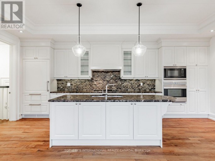 28 - 10 MAPLE GROVE ROAD, Oakville (MO Morrison), Ontario, L6J0E1