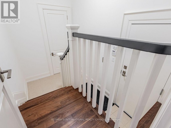 28 - 10 MAPLE GROVE ROAD, Oakville (MO Morrison), Ontario, L6J0E1
