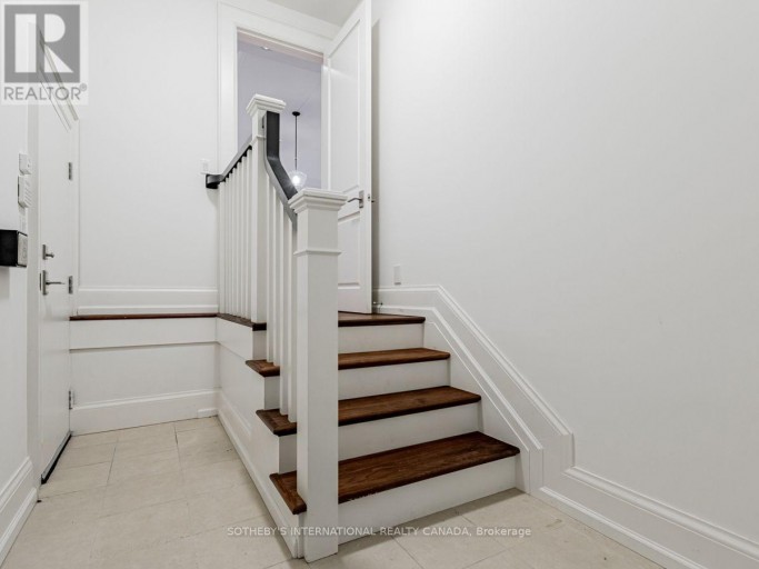 28 - 10 MAPLE GROVE ROAD, Oakville (MO Morrison), Ontario, L6J0E1