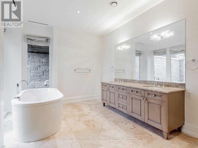 28 - 10 MAPLE GROVE ROAD, Oakville (MO Morrison), Ontario, L6J0E1
