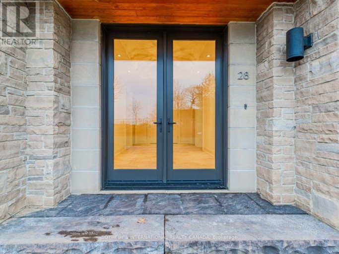 28 - 10 MAPLE GROVE ROAD, Oakville (MO Morrison), Ontario, L6J0E1