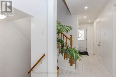 52 WICKSTEAD COURT Brampton (Sandringham-Wellington) Ontario photo 7