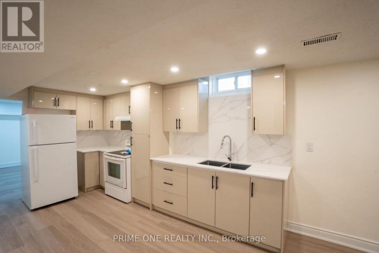 3290 CAMBOURNE CRESCENT, Mississauga (Meadowvale), Ontario, L5N5P7