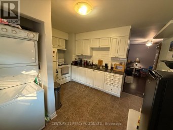 UNIT 1 - 220 ROSEDALE DRIVE Whitby (Downtown Whitby) Ontario photo 7