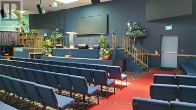 HALL #1 - 380 ALBION ROAD Toronto (Elms-Old Rexdale) Ontario photo 2
