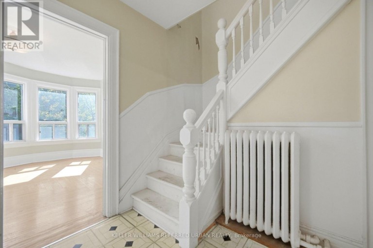126 CLOSE AVENUE, Toronto (South Parkdale), Ontario, M6K2V5