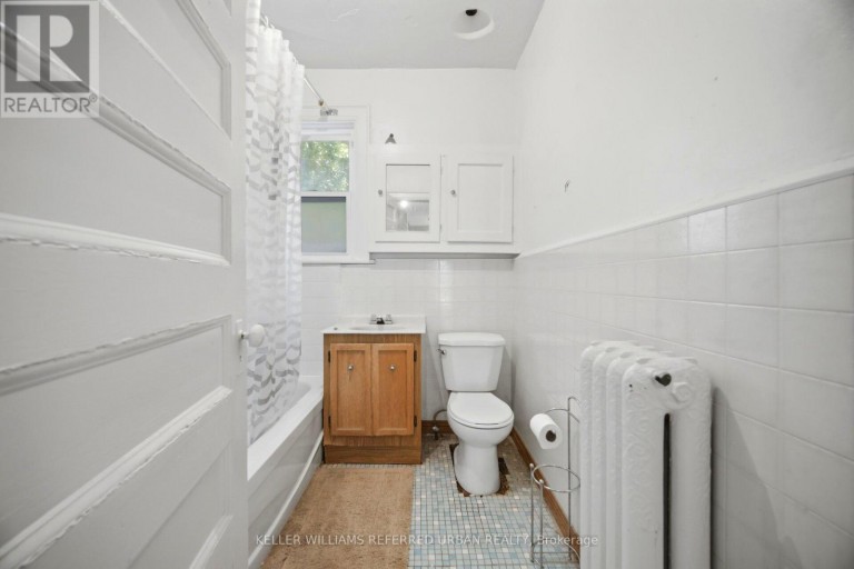 126 CLOSE AVENUE, Toronto (South Parkdale), Ontario, M6K2V5