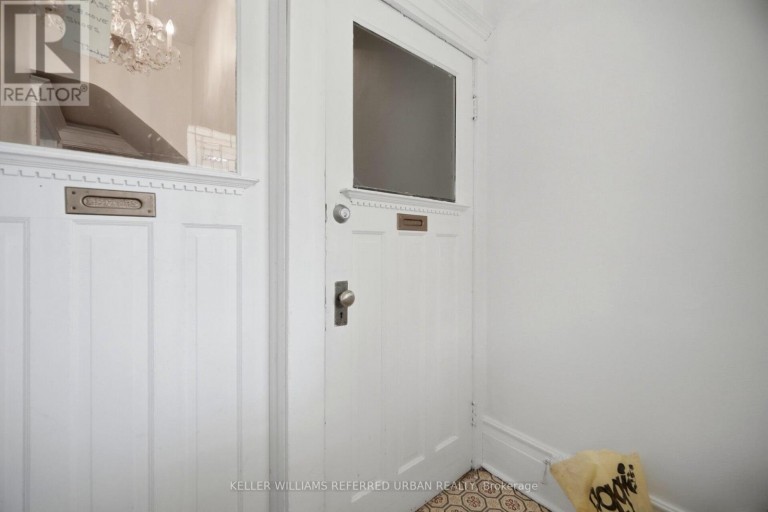 126 CLOSE AVENUE, Toronto (South Parkdale), Ontario, M6K2V5