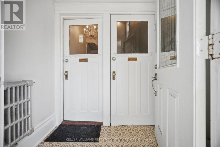 126 CLOSE AVENUE, Toronto (South Parkdale), Ontario, M6K2V5