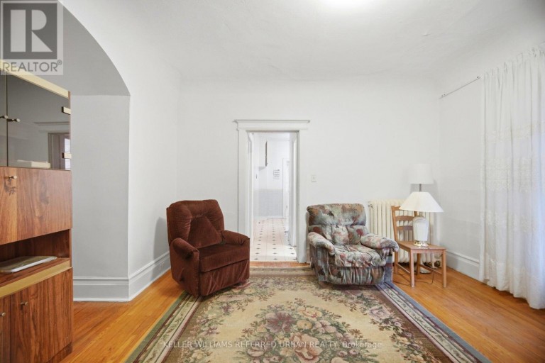 126 CLOSE AVENUE, Toronto (South Parkdale), Ontario, M6K2V5