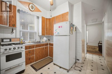 126 CLOSE AVENUE Toronto (South Parkdale) Ontario photo 8