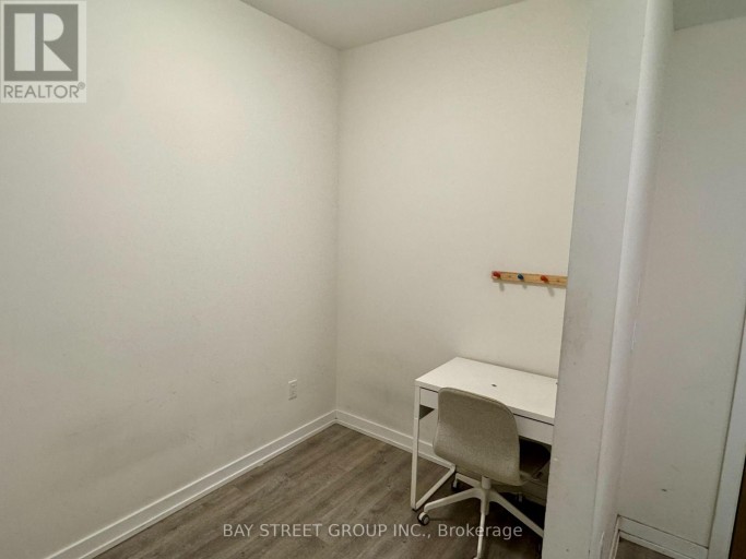 515 - 2300 ST CLAIR AVENUE W, Toronto (Junction Area), Ontario, M6N1K8