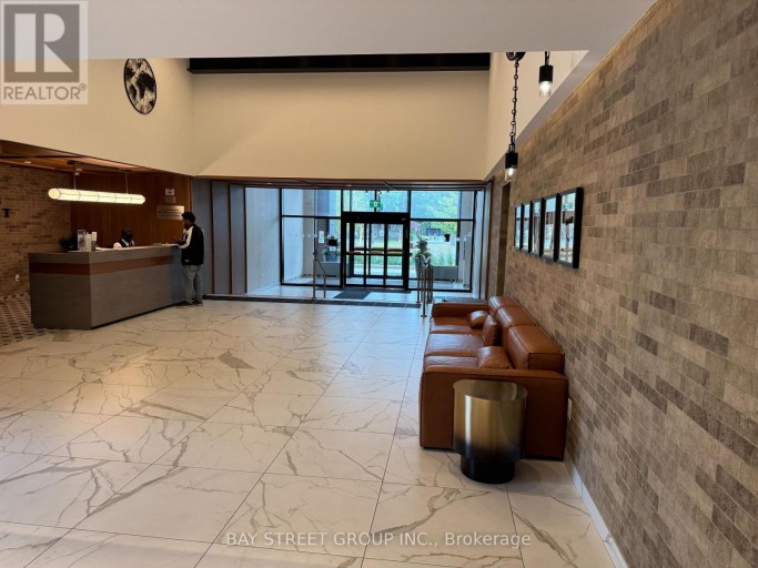 515 - 2300 ST CLAIR AVENUE W, Toronto (Junction Area), Ontario, M6N1K8