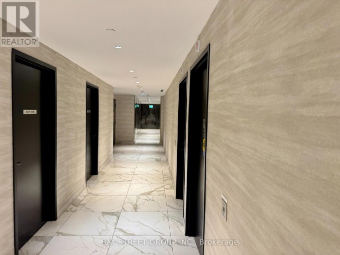 515 - 2300 ST CLAIR AVENUE W, Toronto (Junction Area), Ontario, M6N1K8